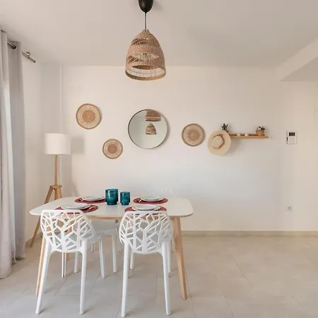 Atico Con Terraza Y Vistas Al Mar شقة *