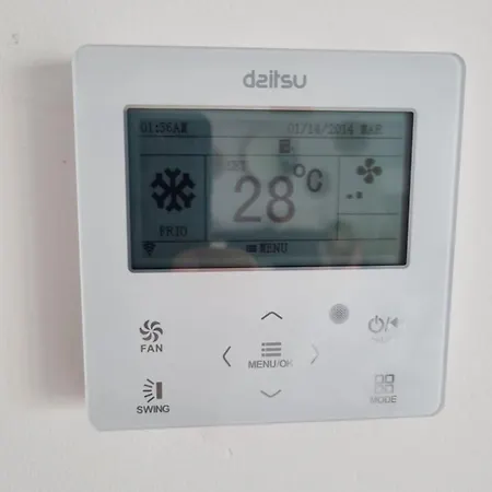 Atico Con Terraza Y Vistas Al Mar دينايا